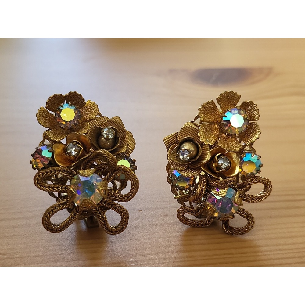 KRAMER Vintage Gold Tone AB Stone Flower Clip On Earrings Signed Floral Jewelry